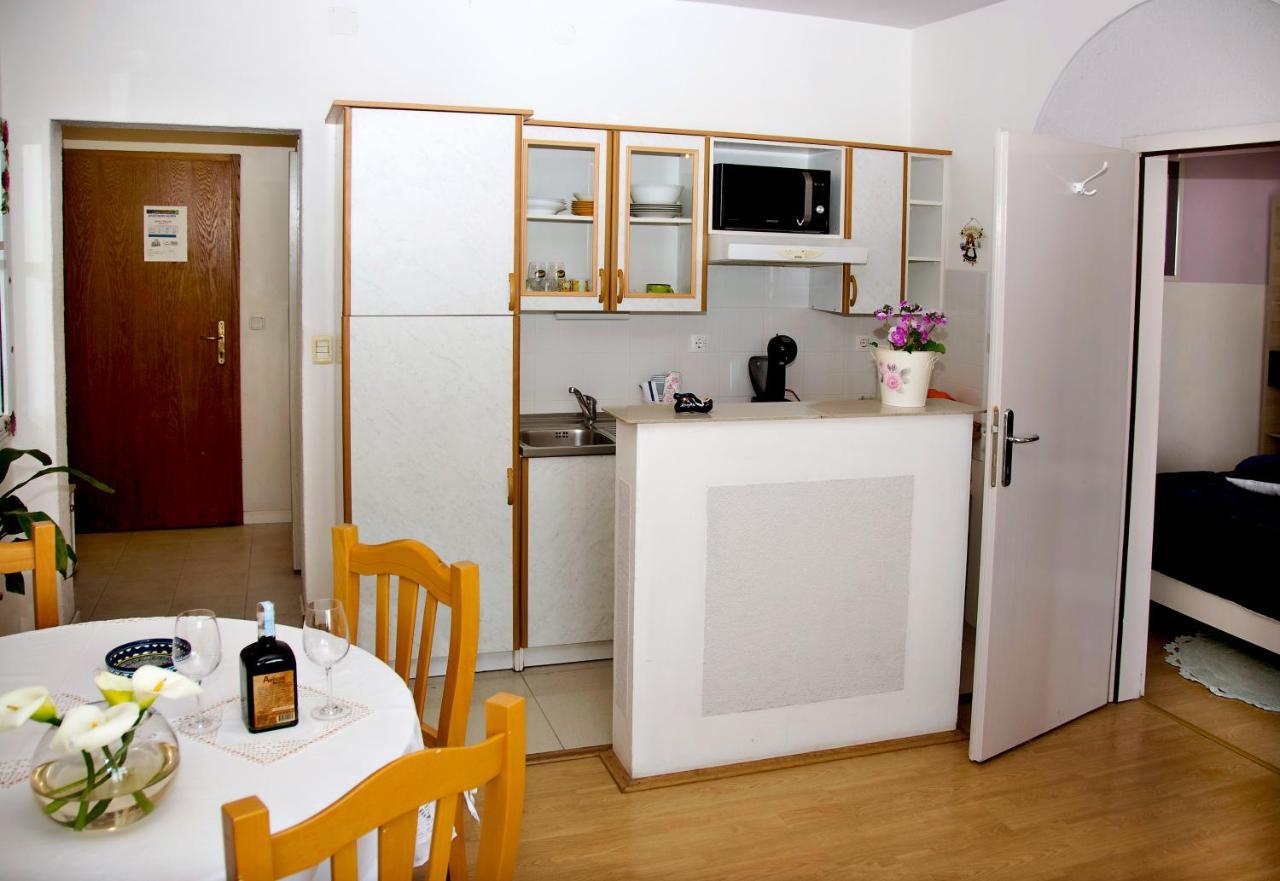 Apartmani Gloria Brodarica  Exterior foto