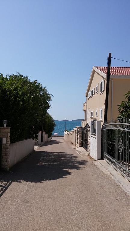 Apartmani Gloria Brodarica  Exterior foto